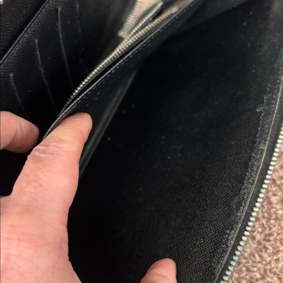 Louis Vuitton Black Taiga Leather Zippy Travel Organizer Wallet Clutch - Picture 9 of 16